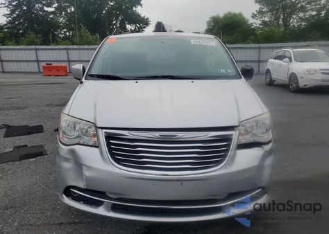 2012 Chrysler Town & Country Touring from USA, damaged, VIN 2C4RC1BG2CR387708